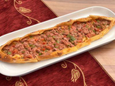Kuşbaşılı Pide