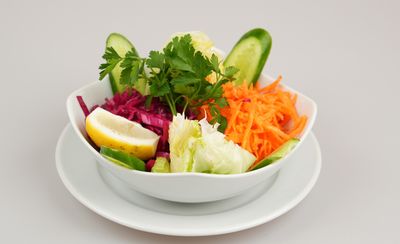 Göbek Salata
