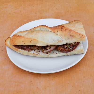 3/4 Ekmek Arası İzmir Kokoreç
