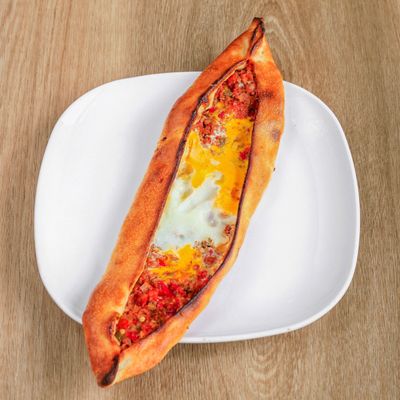 Kıymalı Yumurtalı Kır Pidesi (Açık)