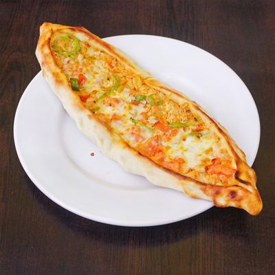 Tavuklu Pide