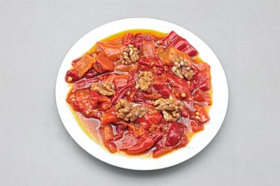 Közlenmiş Kırmızıbiber Salatası