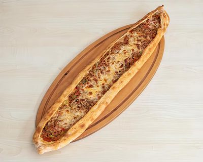Kıymalı Kaşarlı Pide