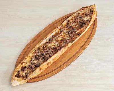 Kavurmalı Kaşarlı Pide