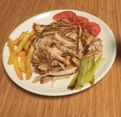 Pilav Üstü Hatay Soslu Tavuk Döner