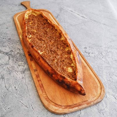 Kaşarlı Kıymalı Pide