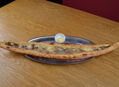 Kıymalı Kaşarlı Karışık Pide (Açık)
