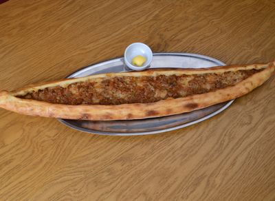 Kuşbaşılı Kaşarlı Pide (Açık)