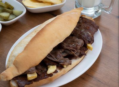 Tam Ekmek Arası Et Döner