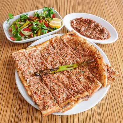 Kıymalı Pide