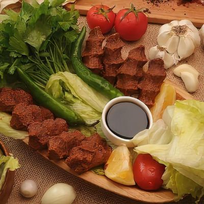 Çiğ Köfte (1 kg.) (Garnitürlü)