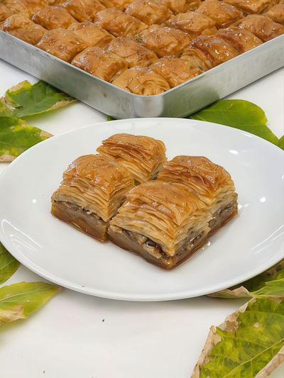 Cevizli Baklava (4 Dilim)