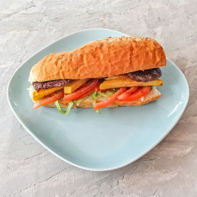 Yarım Ekmek Arası Izgara Köfte