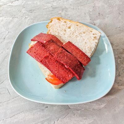 Yarım Ekmek Arası Izgara Sucuk