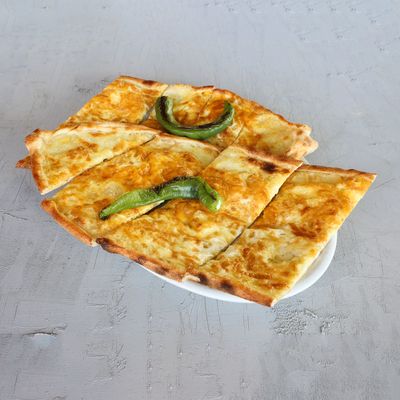 Kaşarlı Pide