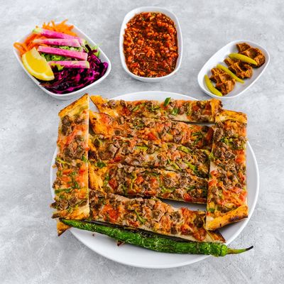 Kuşbaşılı Pide