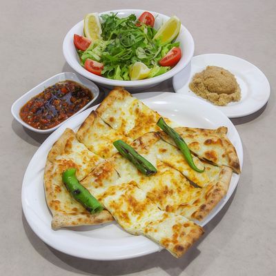 Kaşarlı Pide