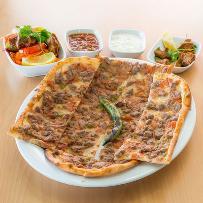 Kuşbaşılı Pide