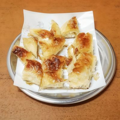 Peynirli Karaköy Böreği (1 kg.)