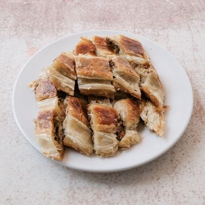 Kıymalı Karaköy Böreği (1 kg.)