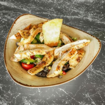 Tavuklu Salata