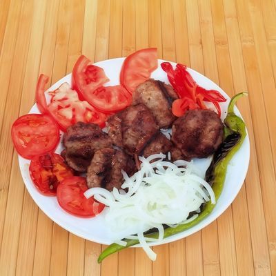 Acılı Köfte