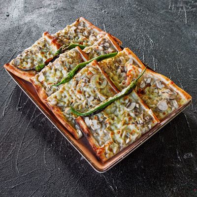 Mantarlı Pide
