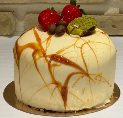 Beyaz Bombeli New York Pasta (4-6 Kişilik)