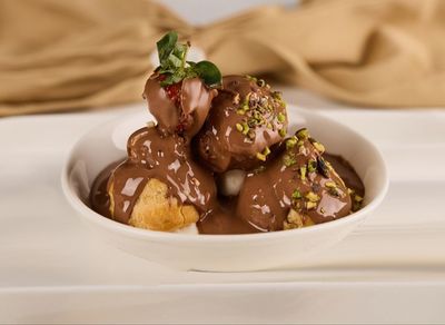 Çikolatalı Profiterol