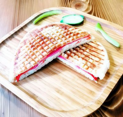 Dana Jambonlu Kaşarlı Tost