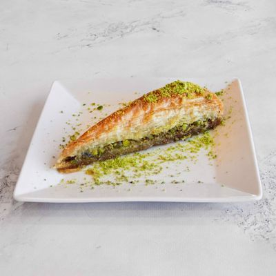 Havuç Dilimi Fıstıklı Baklava