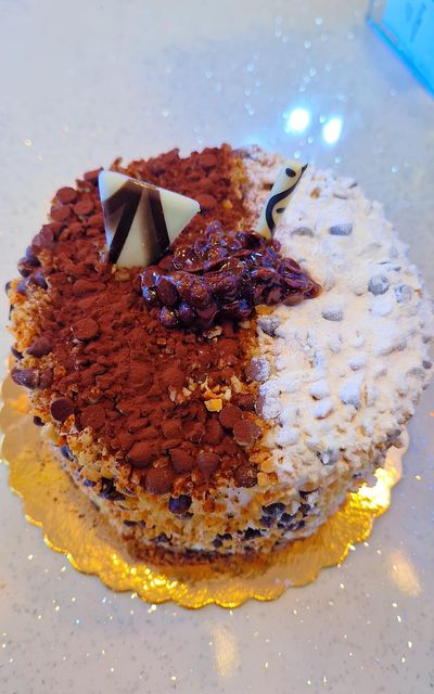 Çikolatalı Pasta (4-6 Kişilik)