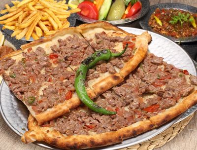 Kuşbaşılı Pide (Açık)