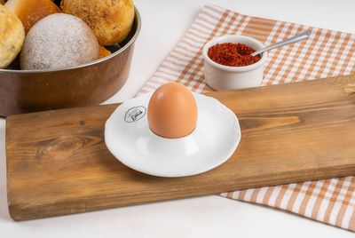 Haşlanmış Köy Yumurtası