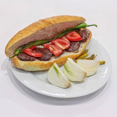Ekmek Arası Izgara Köfte