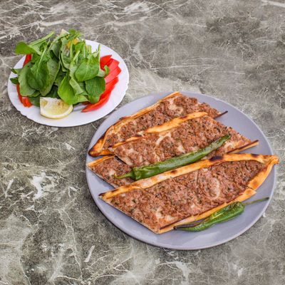 Kıymalı Pide