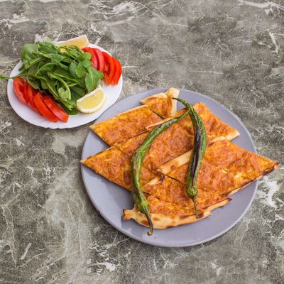 Kaşarlı Yumurtalı Pide