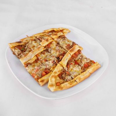 Kuşbaşılı Kaşarlı Mantarlı Pide