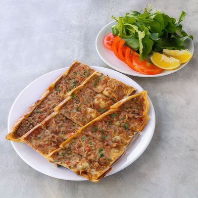 Kıymalı Pide
