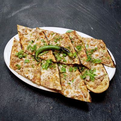 Bıçak Arası Kaşarlı Pide