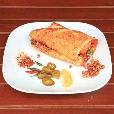 Yarım Ekmek Arası Tavuk Tantuni