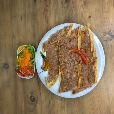 Kıymalı Pide
