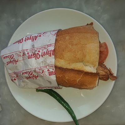 Yarım Ekmek Arası Tavuk Döner