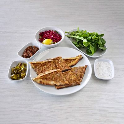 Kıymalı Pide