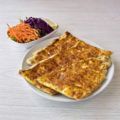 Kaşarlı Yumurtalı Pide