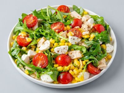 Akdeniz Salata