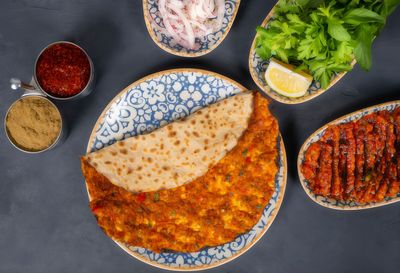 Tabak Altı Lahmacun (22 cm.)
