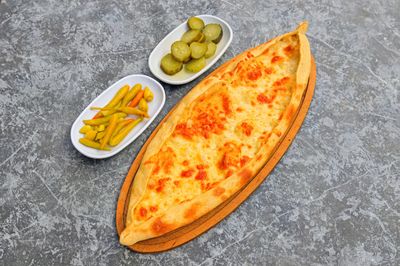 Kaşarlı Pide