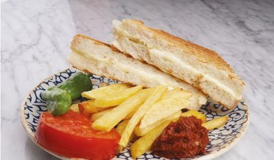 Beyaz Peynirli Tost