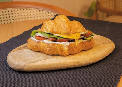 Turkish Breakfast Kruvasan